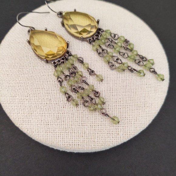 Yellow and green beaded dangle earrings - Picture 7 of 9